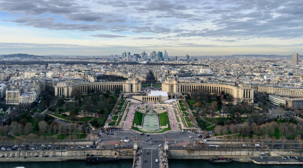 Perspectives Immobilières pour 2025 : Une Nouvelle Ère Après la Crise ? Perspectives Immobilières pour 2025 : Une Nouvelle Ère Après la Crise ?